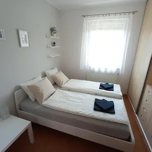  Apartman Airport
