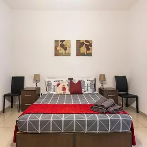 Superbly Located Cosy 2-bedroom Appartamento La Valletta