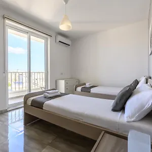 F9 3, Private Two Single Beds With Shared Bathroom In Shared Flat Alloggio in famiglia Msida